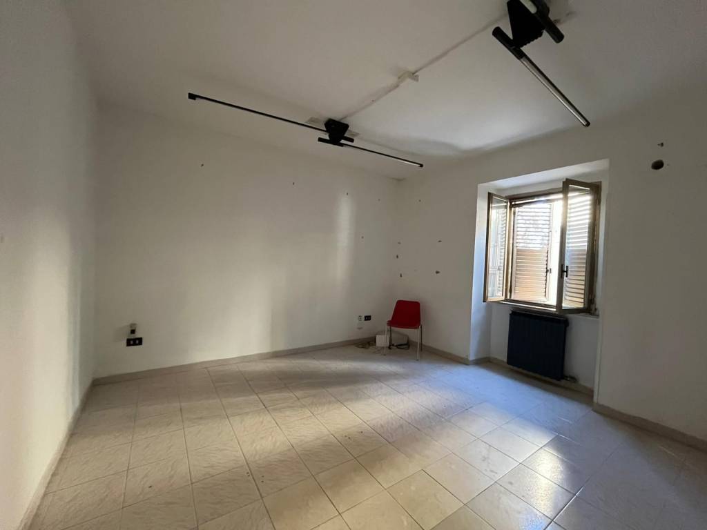Appartamento a Benevento in Via Girolamo Vitelli - Foto 2