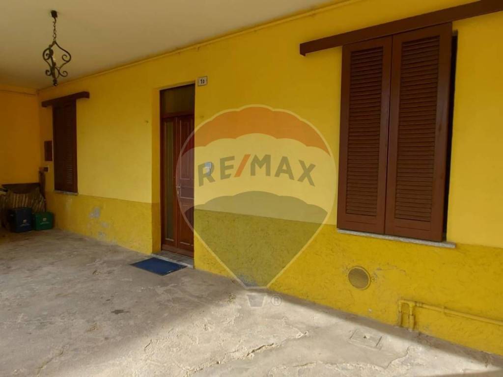 Appartamento a Besozzo in Via Montesanto, 1 - Foto 3