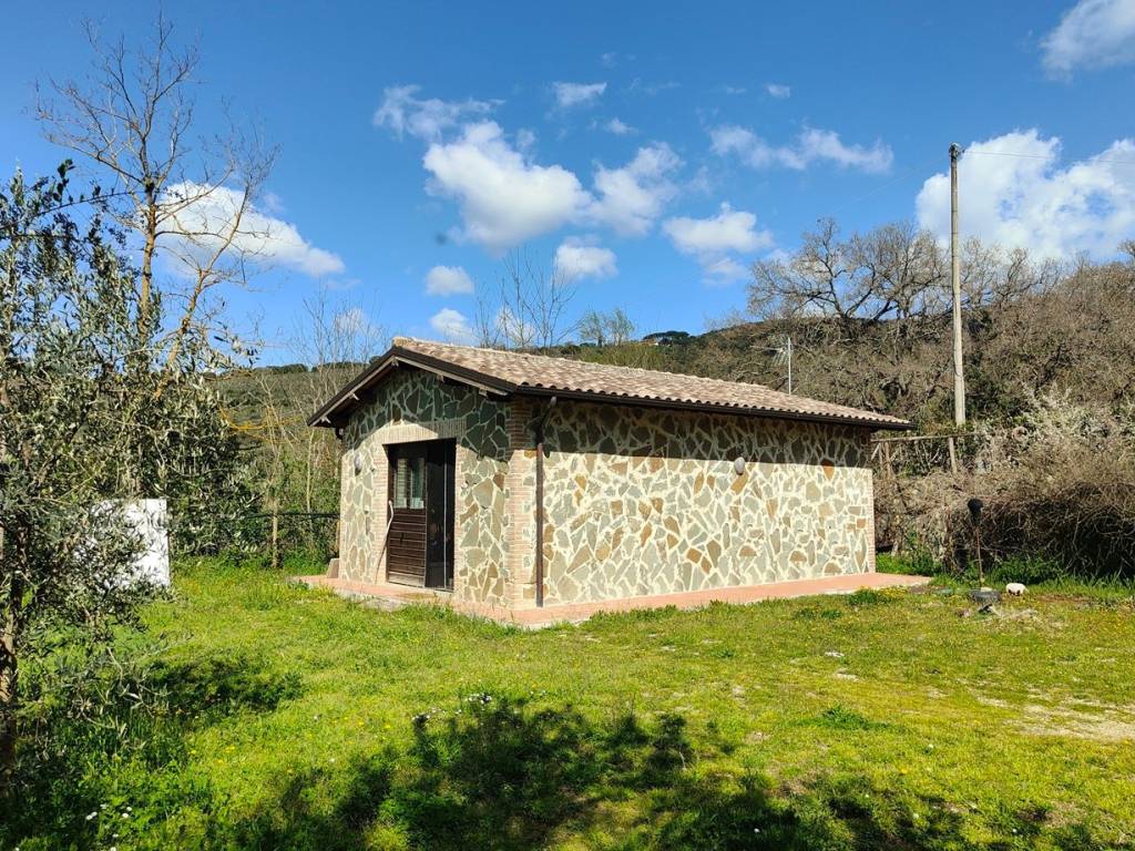 Rustico / casale a Passignano sul trasimeno - Foto 2