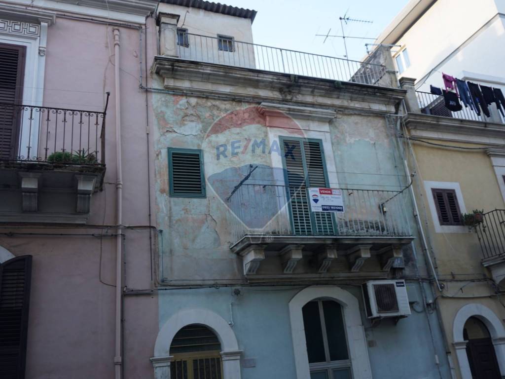 Casa indipendente a Ragusa in VIA GIOVANNI MELI, 7 - Foto 2
