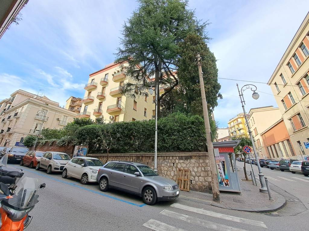 Attico / mansarda a Salerno in Via Velia - Foto 2