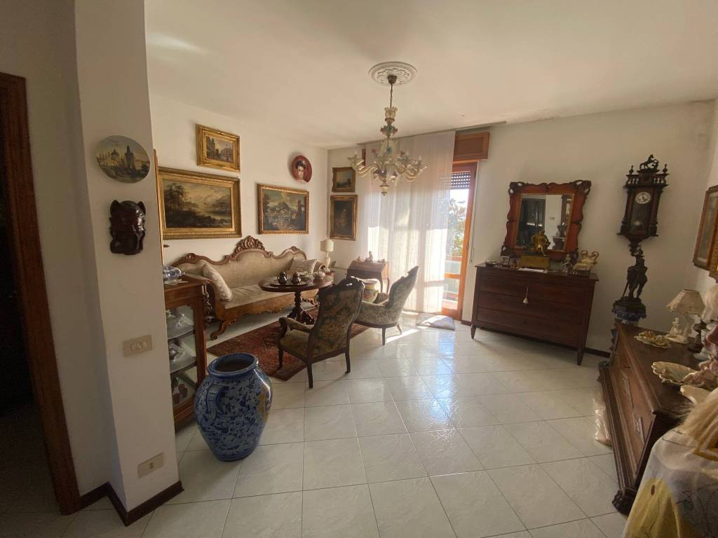 Appartamento a Piacenza in Via Emilia Pavese, 95 - Foto 2