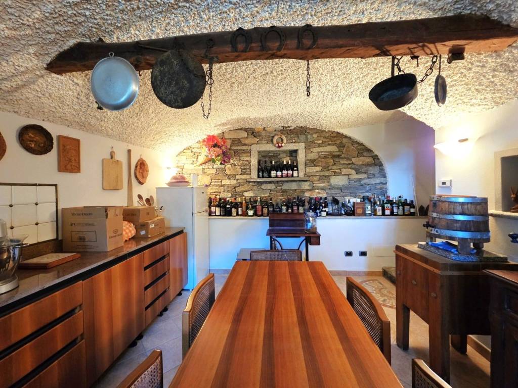Villa a Caprezzo in Via Giovan Battista Vico - Foto 4