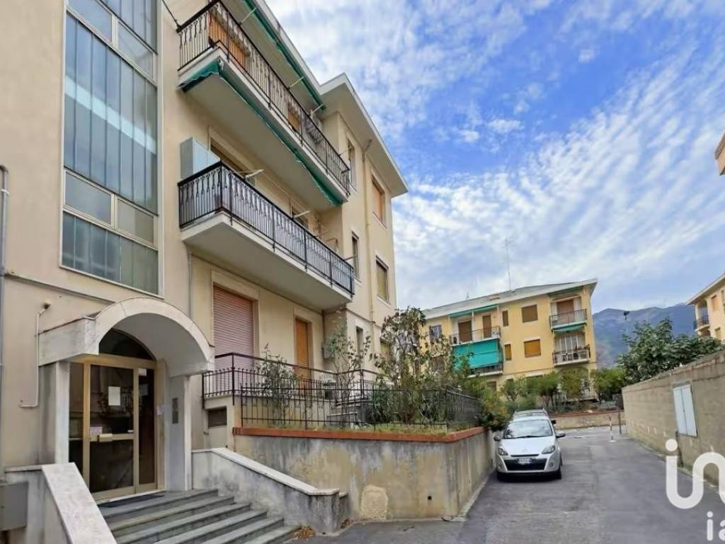 Appartamento a Loano in Largo PONTE ROMANO, 10 - Foto 2