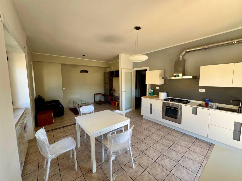 Appartamento a Poggio picenze in Via San Demetrio - Foto 5