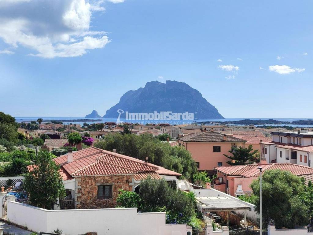 Villa a Loiri porto san paolo in Via Donatello - Foto 3