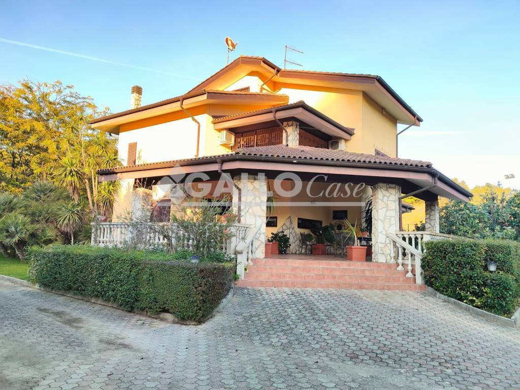 Villa a Montalto uffugo in Via Grancida - Foto 3