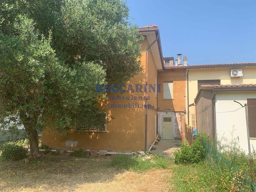 Casa indipendente a Faenza in VIA PETTINARA, 3 - Foto 2