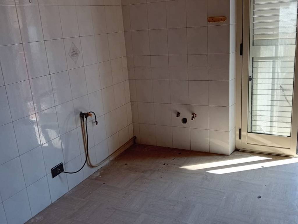 Appartamento a Bovalino in Via Fratelli Bandiera - Foto 4
