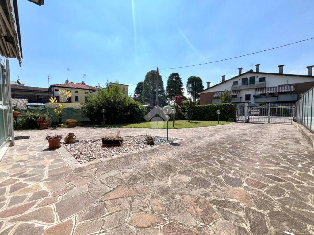 Villa a Ponte san nicolò in Via Camillo Benso di Cavour, 83 - Foto 3