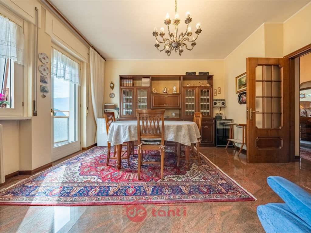 Appartamento a Chiavenna in Via A. Stoppani, 2 - Foto 2