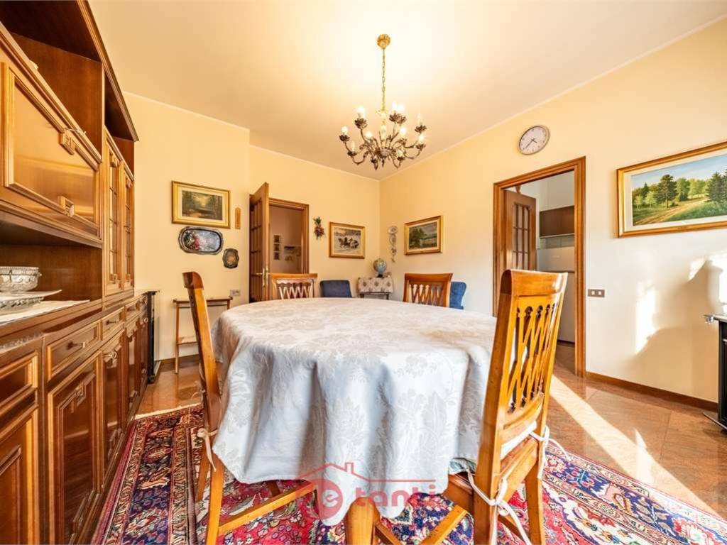 Appartamento a Chiavenna in Via A. Stoppani, 2 - Foto 4