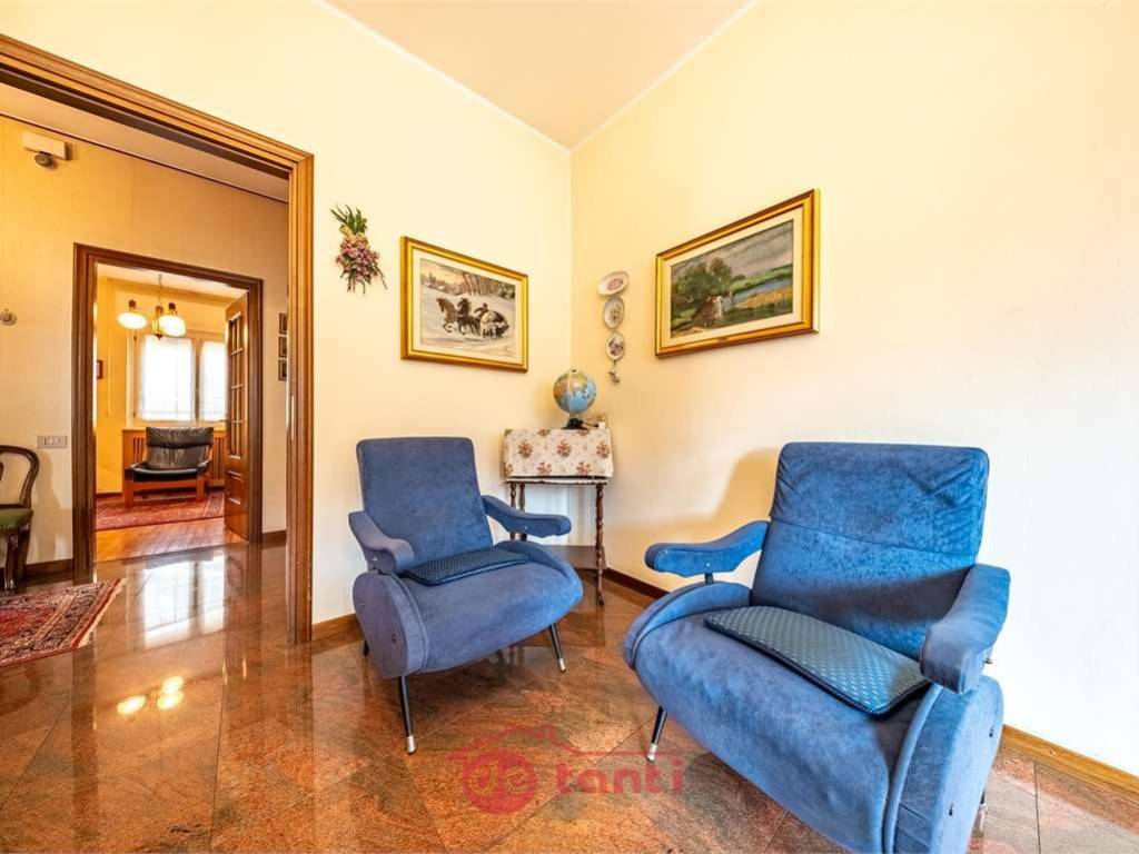 Appartamento a Chiavenna in Via A. Stoppani, 2 - Foto 5