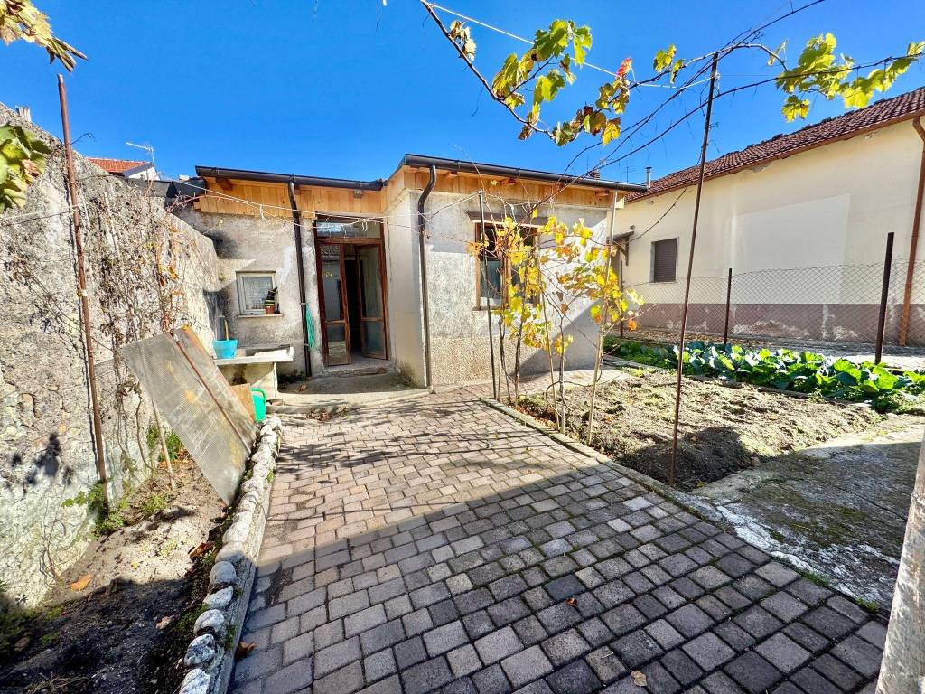 Casa indipendente a Avezzano in Via Vicenne - Foto 5