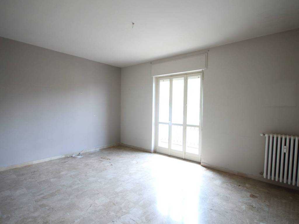 Appartamento a Alba in Corso Enotria, 41 - Foto 3