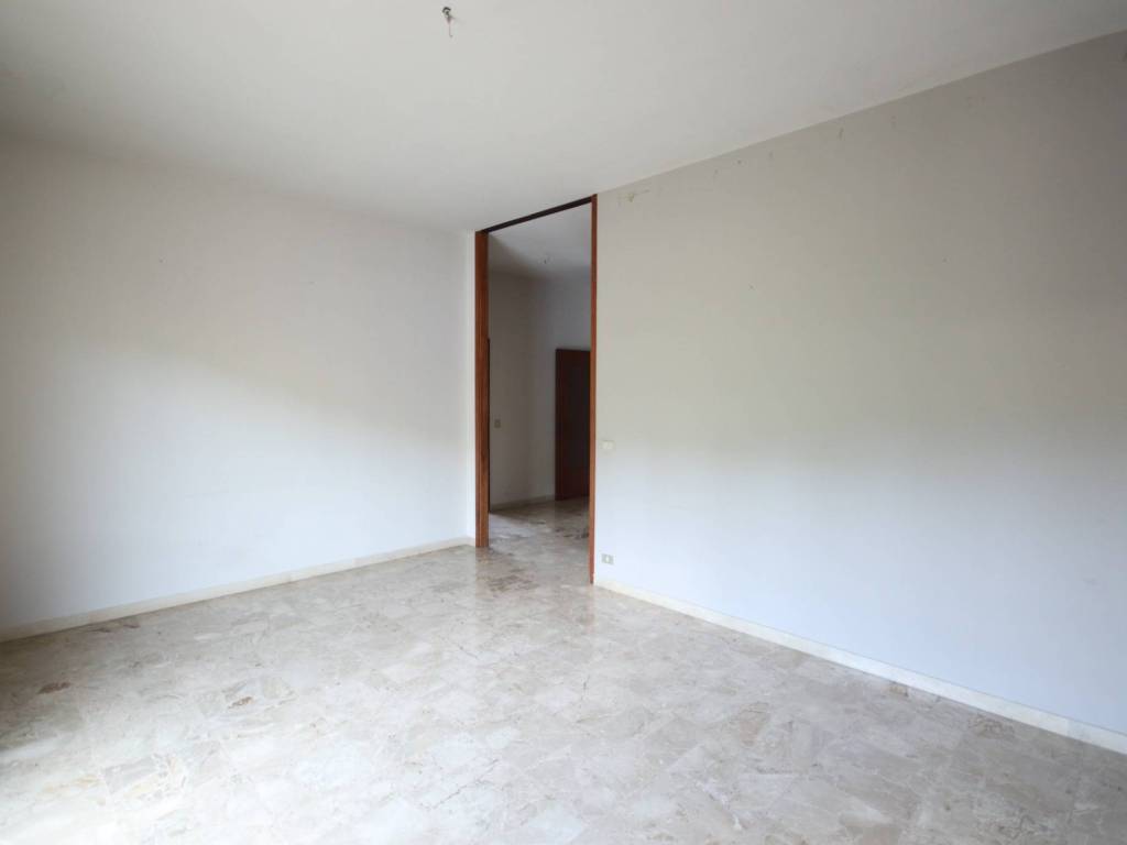 Appartamento a Alba in Corso Enotria, 41 - Foto 4