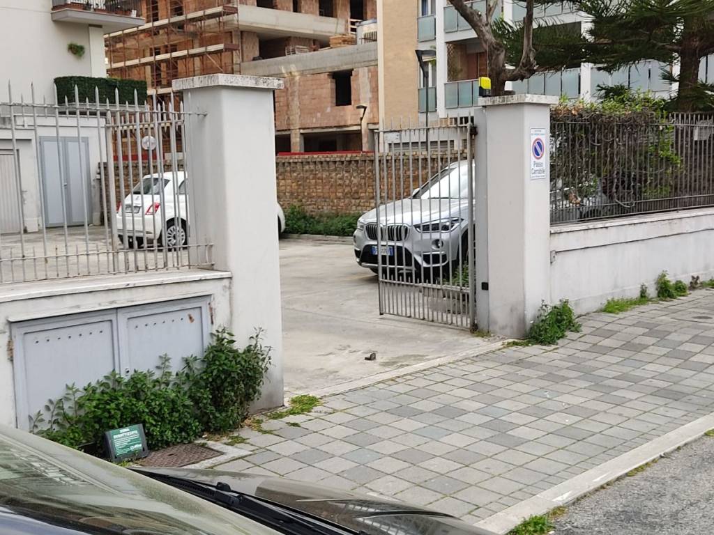 Box / garage a Pescara in Via Giacomo Puccini, 45 - Foto 2