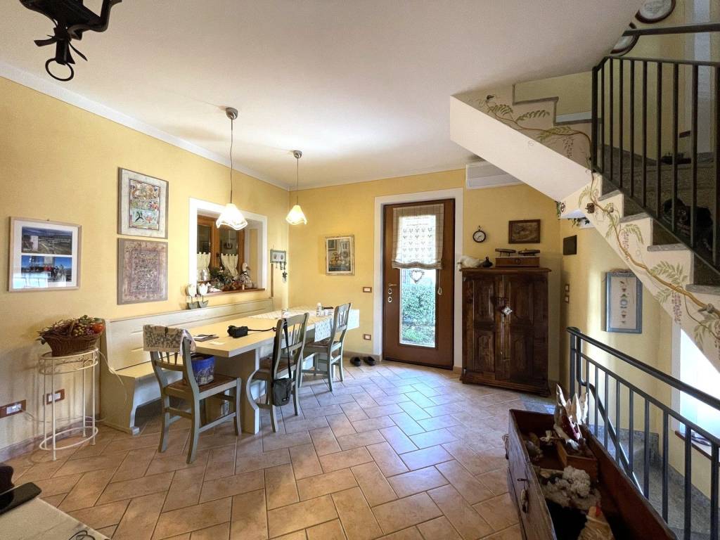 Casa indipendente a Stresa in Via Valeggia - Foto 5