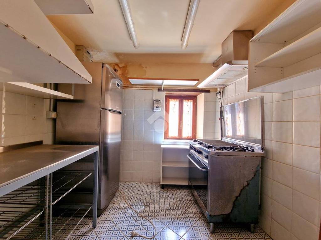 Casa indipendente a Sant'agata de' goti in C/da Traugnano - Foto 5