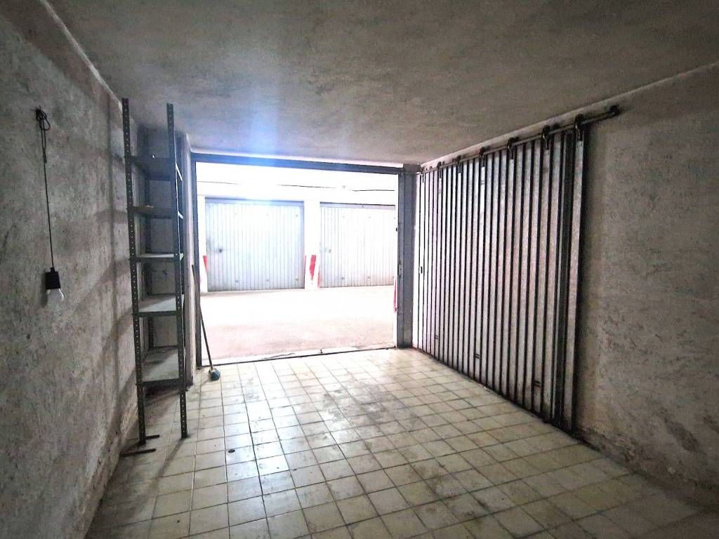 Box / garage a Avellino in Via dei Due Principati, 98 - Foto 4