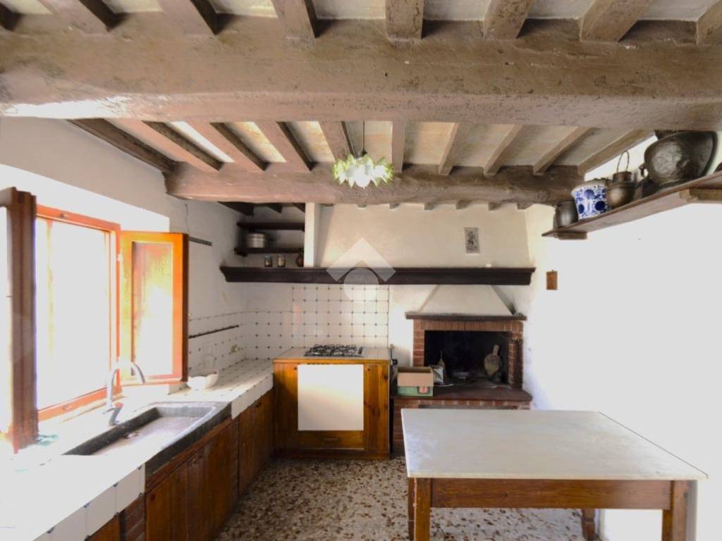 Casa indipendente a Pistoia in Via Villa di Piteccio, 75 - Foto 4