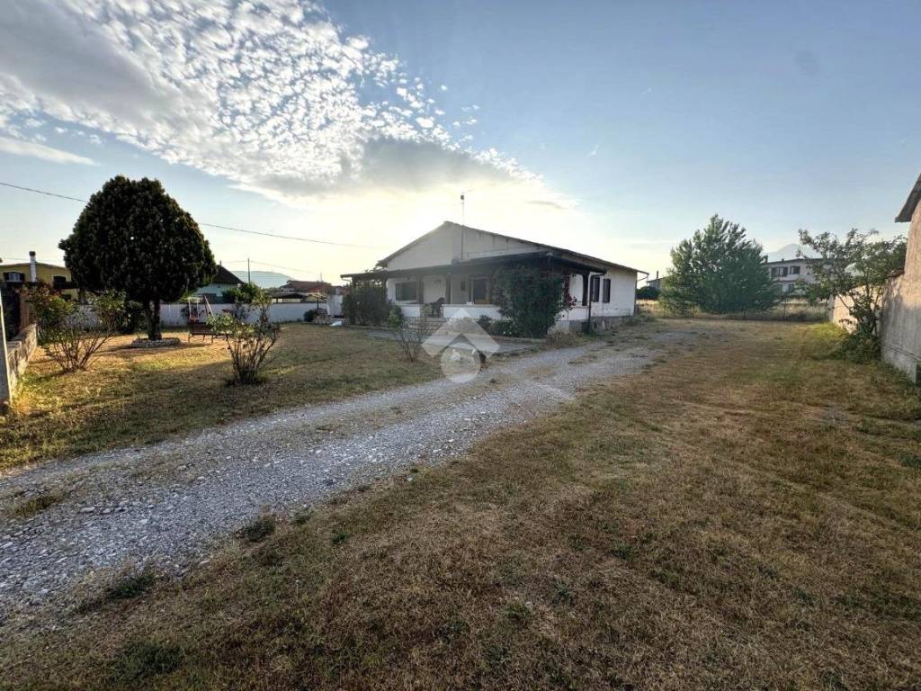 Villa a Avezzano in Via Caruscino, 110 - Foto 5