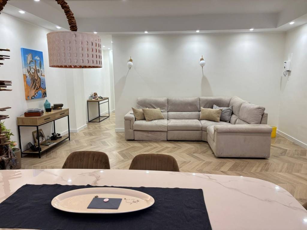 Appartamento a Crotone in Via Acquabona Traversa 3 - Foto 2