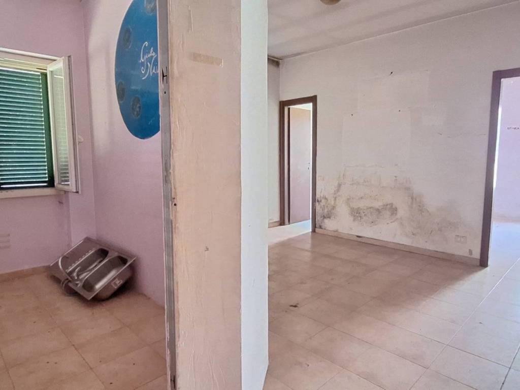 Villa a Aprilia in Via dei Pini - Foto 5