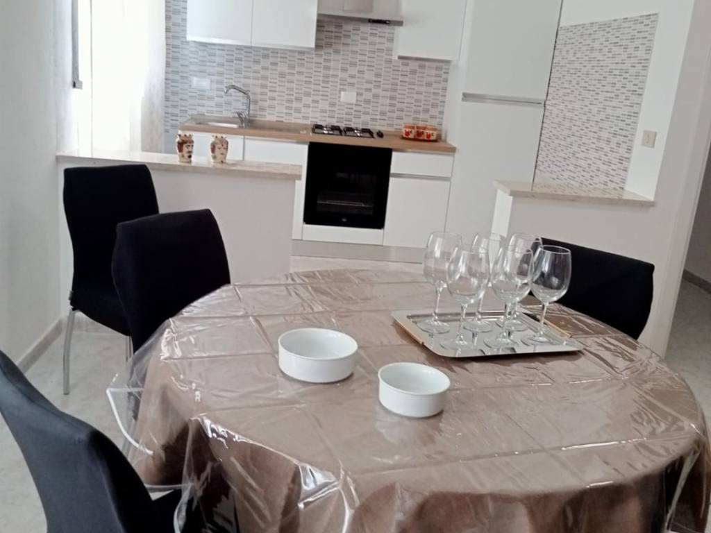 Appartamento a Castellammare del golfo in Via Luca Goldoni - Foto 4