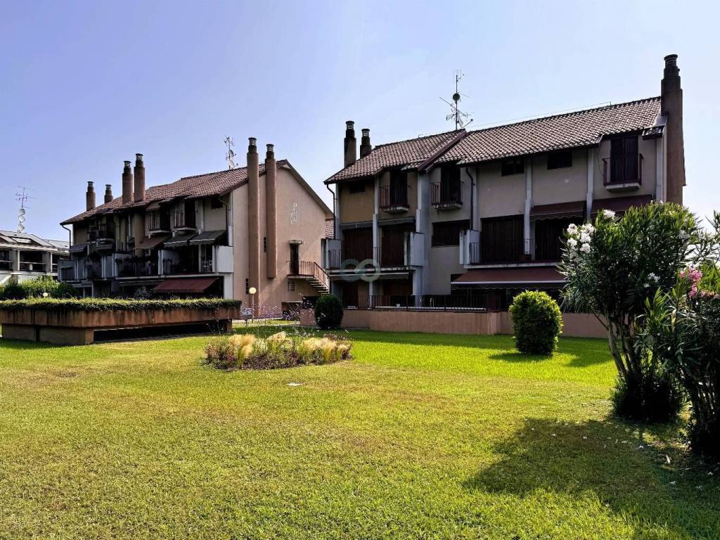 Appartamento a Sirmione in Viale Guglielmo Marconi, 25 - Foto 2