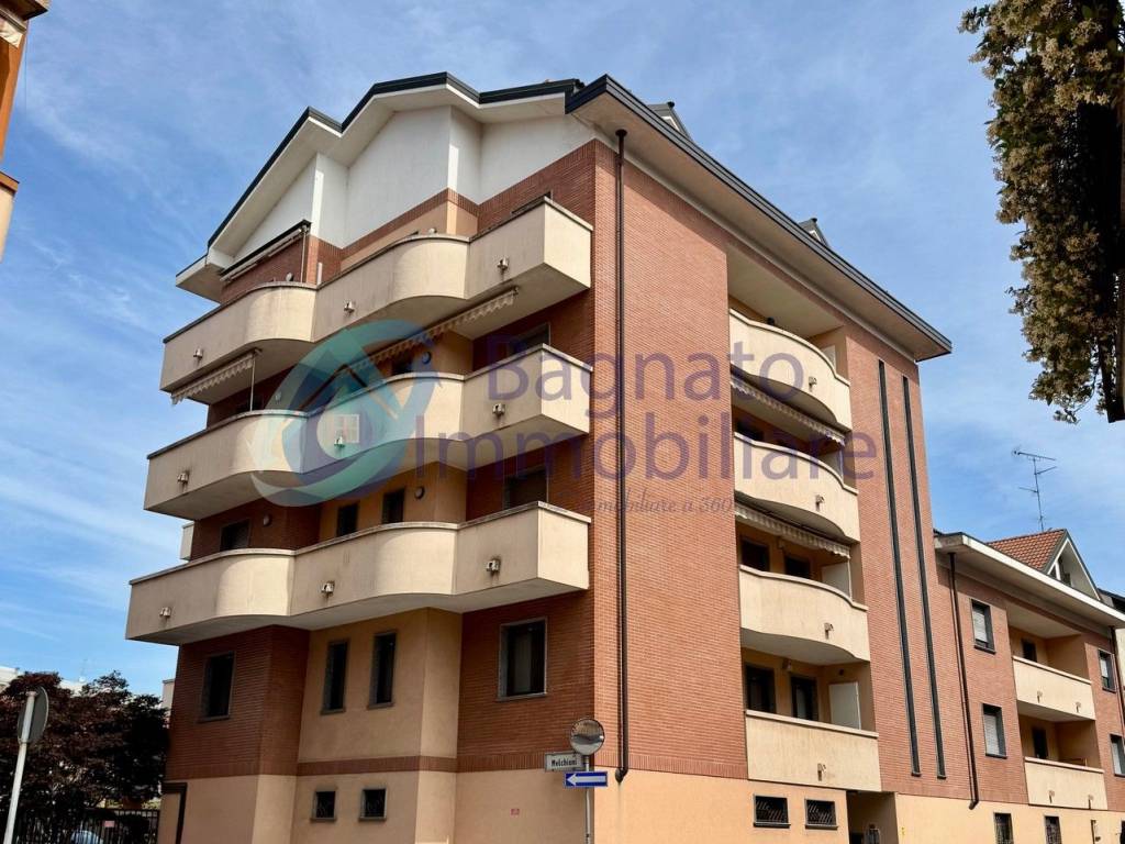 Appartamento a Novara in Via Costantino Perazzi, 56 - Foto 2