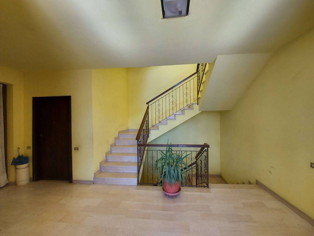 Appartamento a Golasecca in Via Monte Tabor - Foto 4