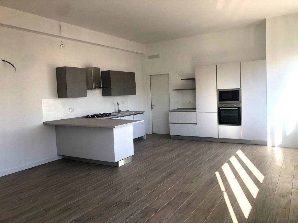 Appartamento a Savona in Via Giuseppe Brignoni - Foto 2