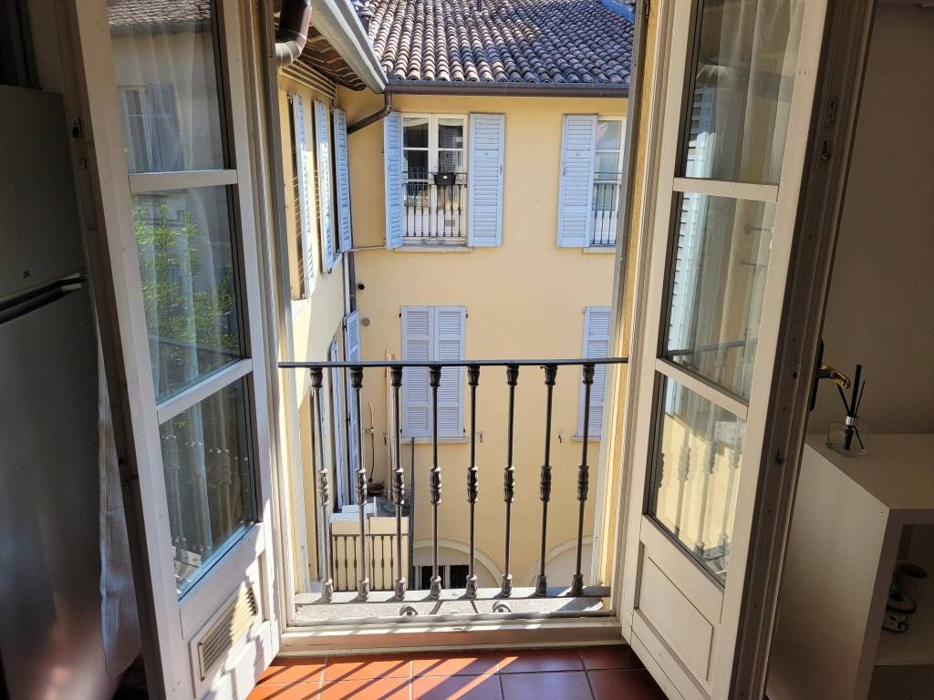 Appartamento a Como in Via Cinque Giornate, 20 - Foto 4