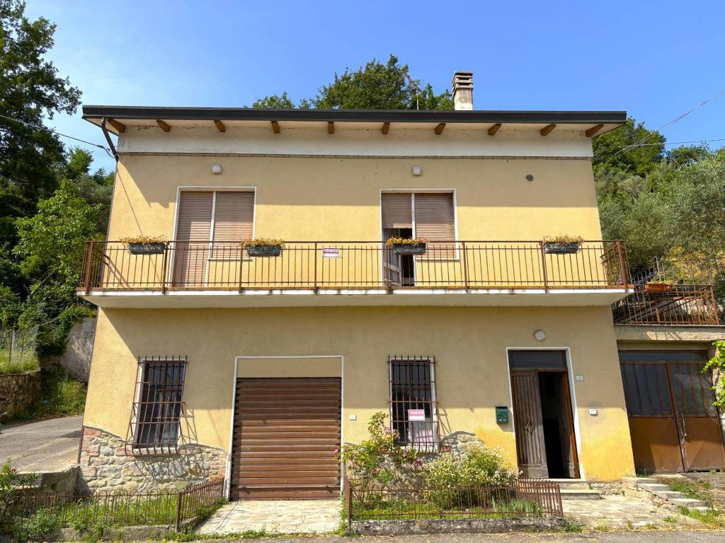 Casa indipendente a Piegaro in Via Giuseppe Di Vittorio, 2 - Foto 3