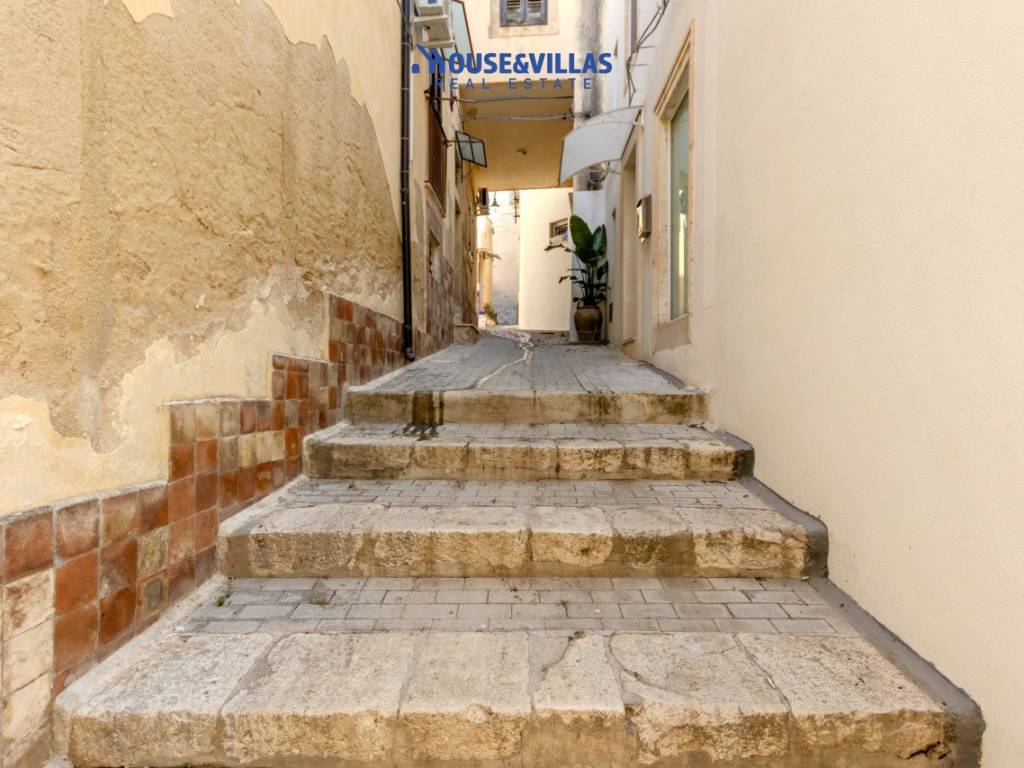 Casa indipendente a Noto in Via Antonio Sofia - Foto 4