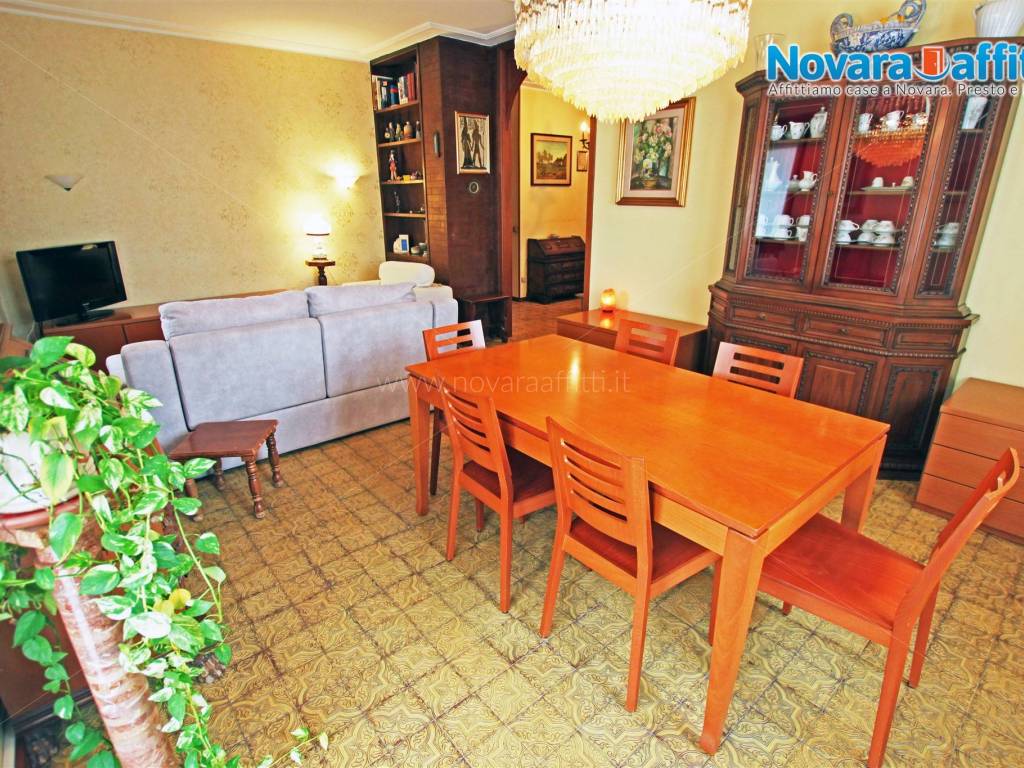 Appartamento a Novara in Via Monte Rosa - Foto 2