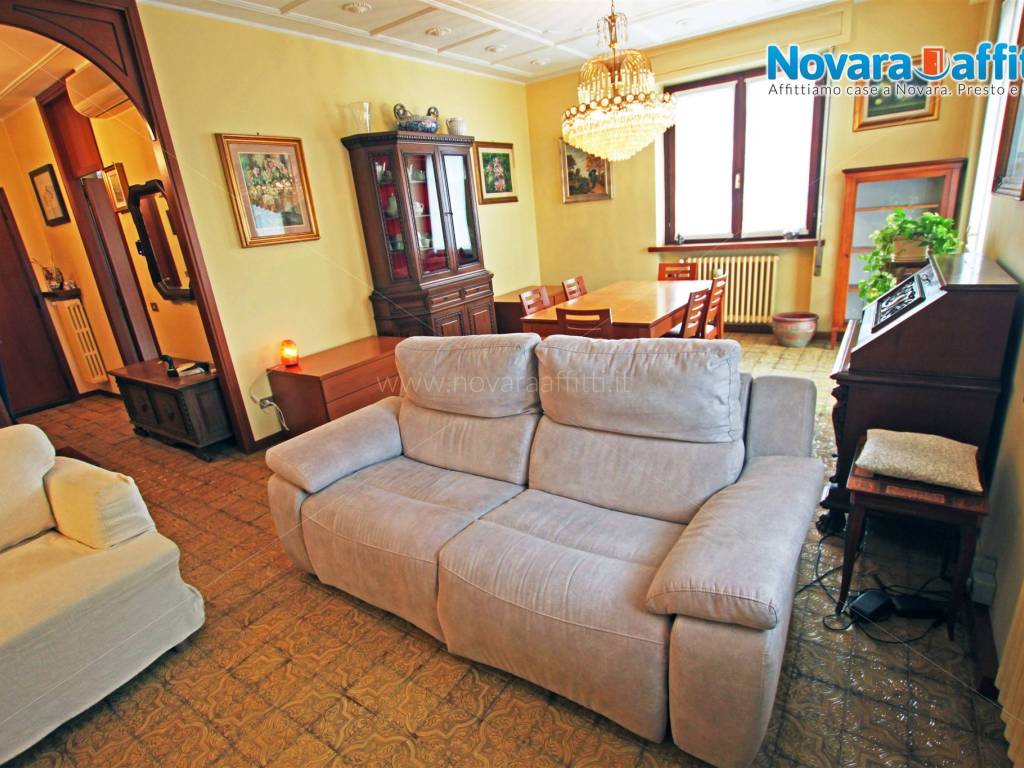 Appartamento a Novara in Via Monte Rosa - Foto 3