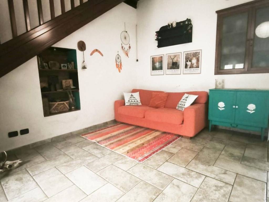 Casa indipendente a Bellinzago novarese in Via della Libertà - Foto 4