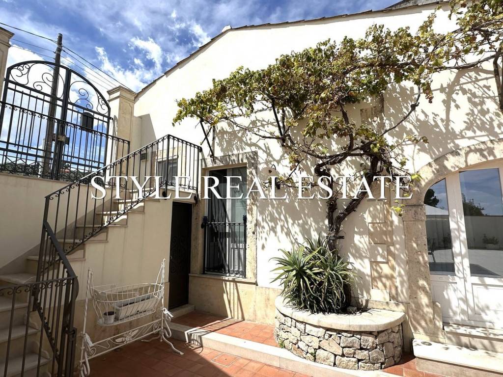 Villa a Canicattini bagni in Via Bosco di Sopra - Foto 2