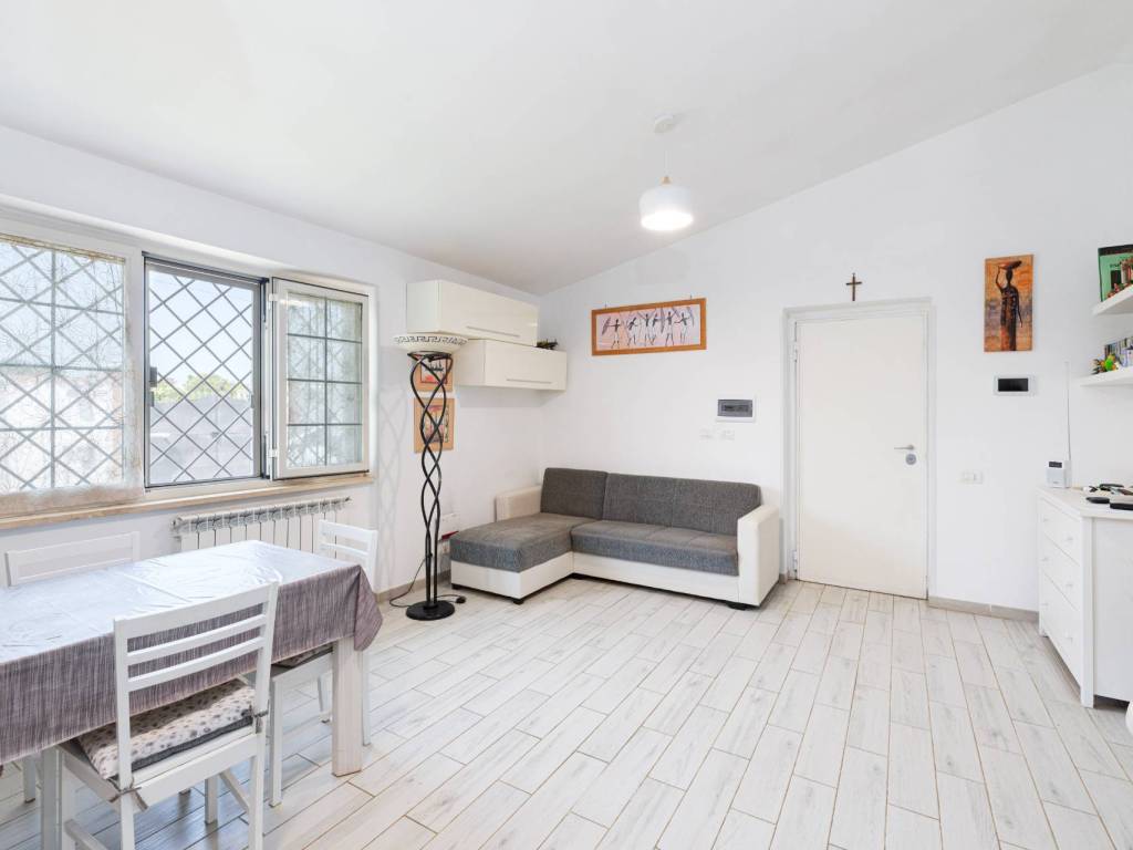 Villa a Aprilia in Via Treste, 7 - Foto 5