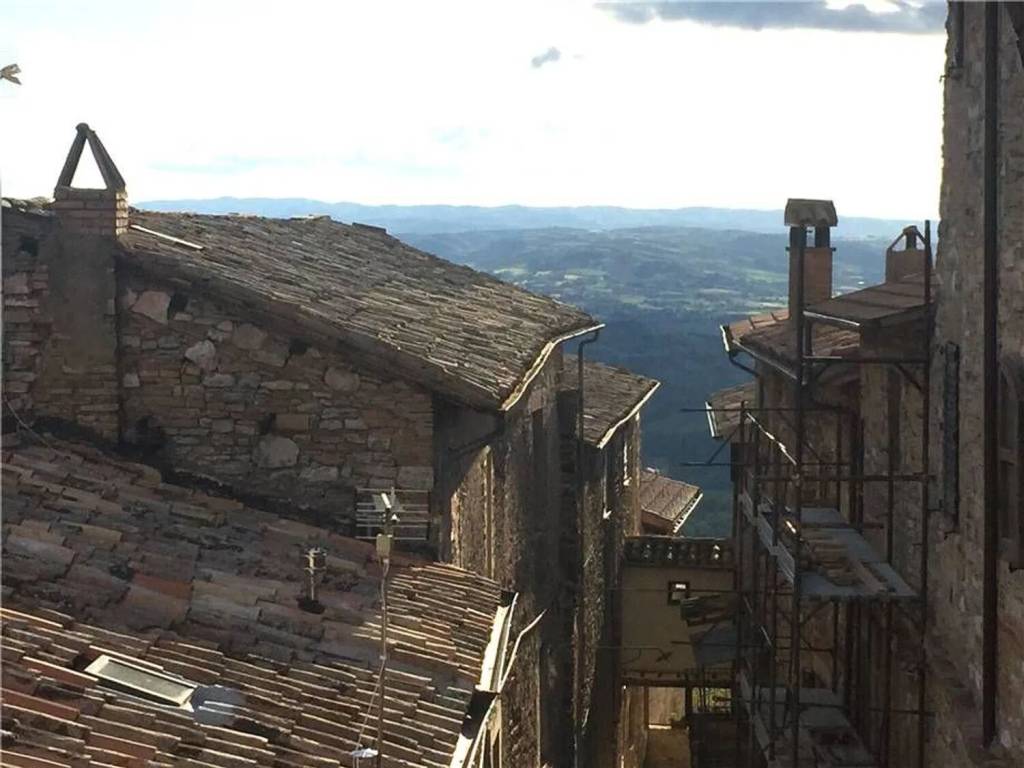 Appartamento a Gualdo cattaneo in Via Castel Petroso - Foto 5