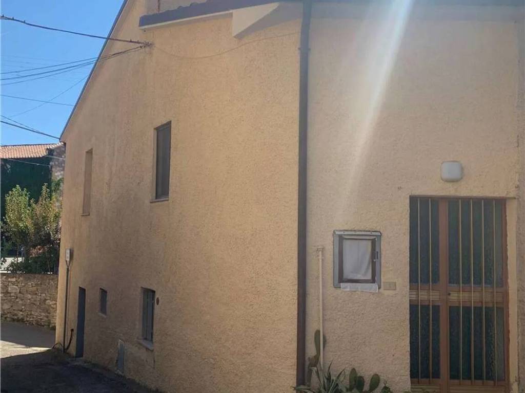 Villa a Gualdo cattaneo in Via Collesecco, 51 - Foto 3