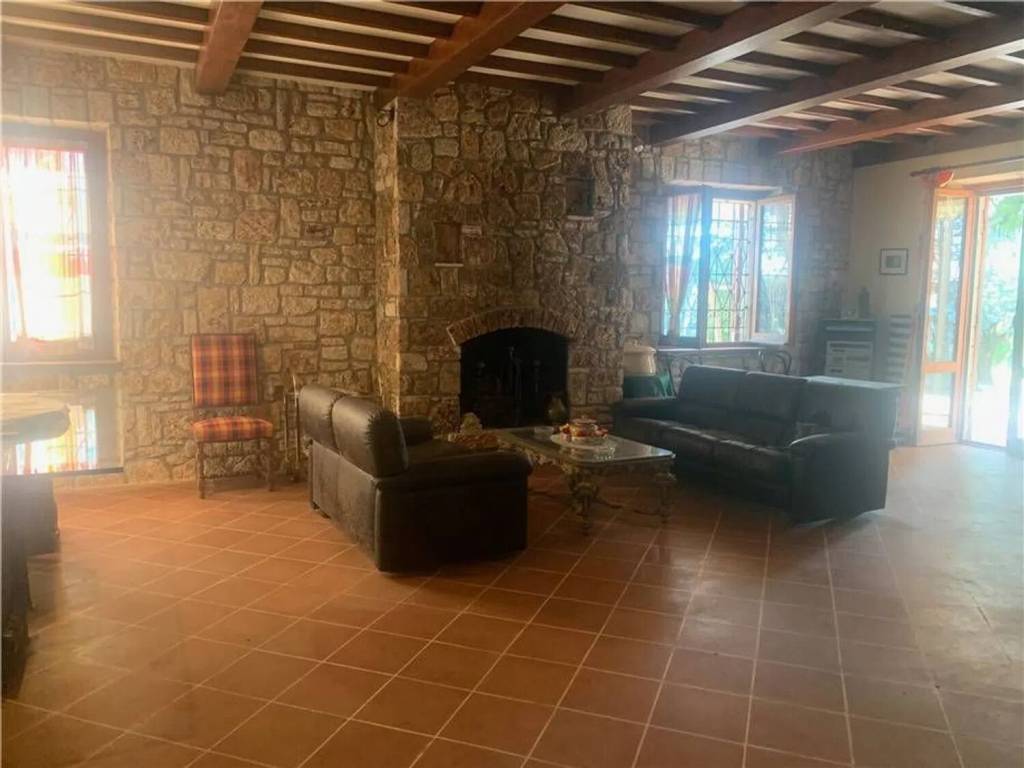 Villa a Gualdo cattaneo in Via Belvedere, 12 - Foto 4