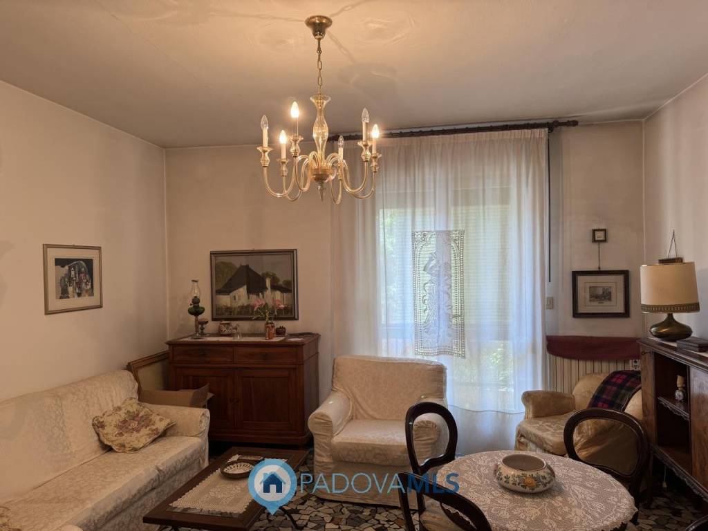 Appartamento a Padova in Via Mario Todesco - Foto 3