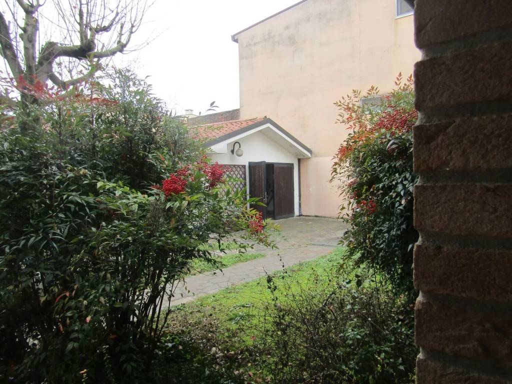 Villa a Monselice in Trento Trieste S.N.C. - Foto 2