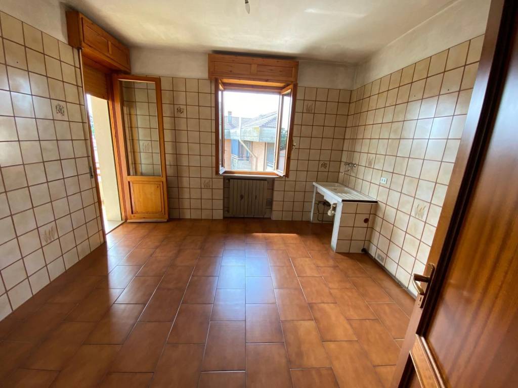 Appartamento a Traversetolo in Via Pedemontana - Foto 4