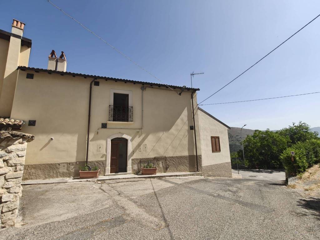 Appartamento a Castelvecchio calvisio - Foto 2