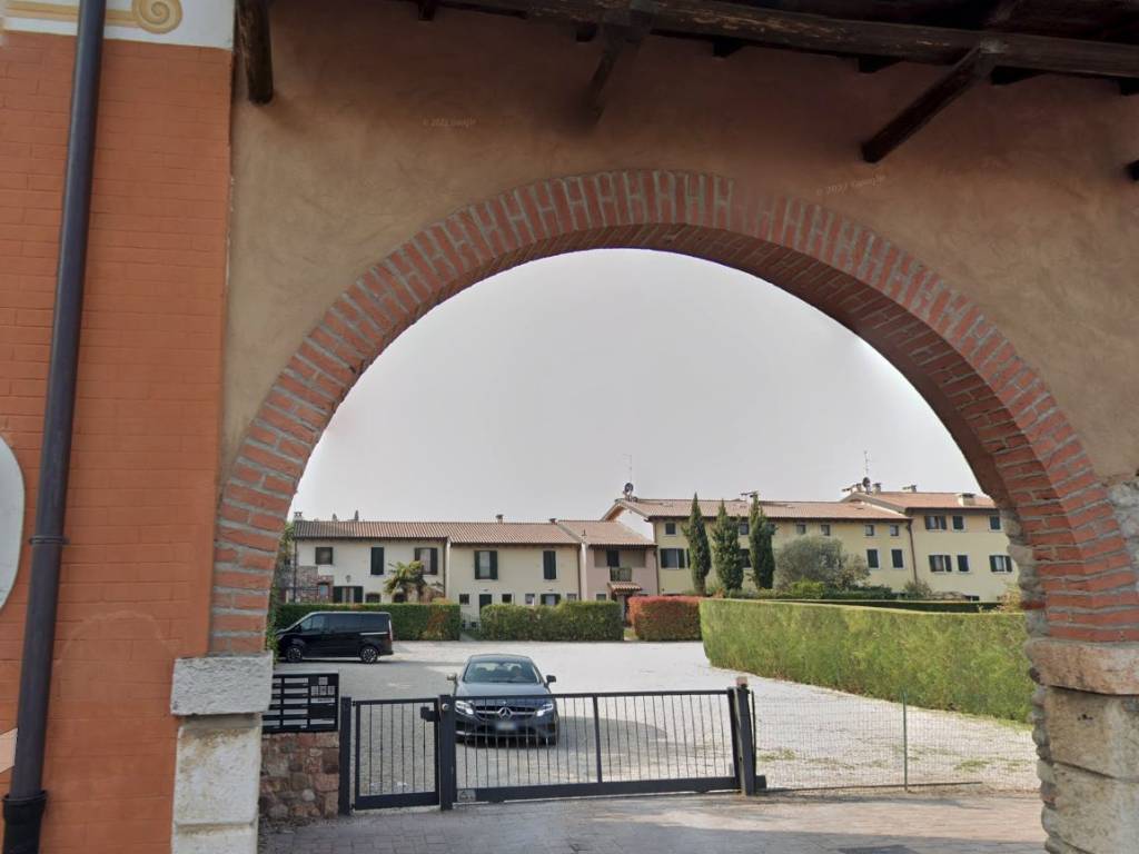 Box / garage a Pastrengo in Via Piovezzano Vecchia, 32 - Foto 3