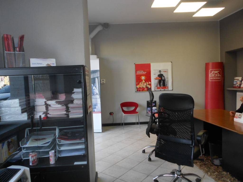 Immobile a Lonate pozzolo in Piazza Sant'Ambrogio - Foto 3